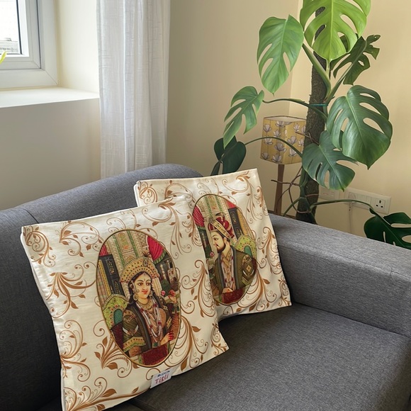 Accent Cushion covers - set of two - Picture 2 of 5